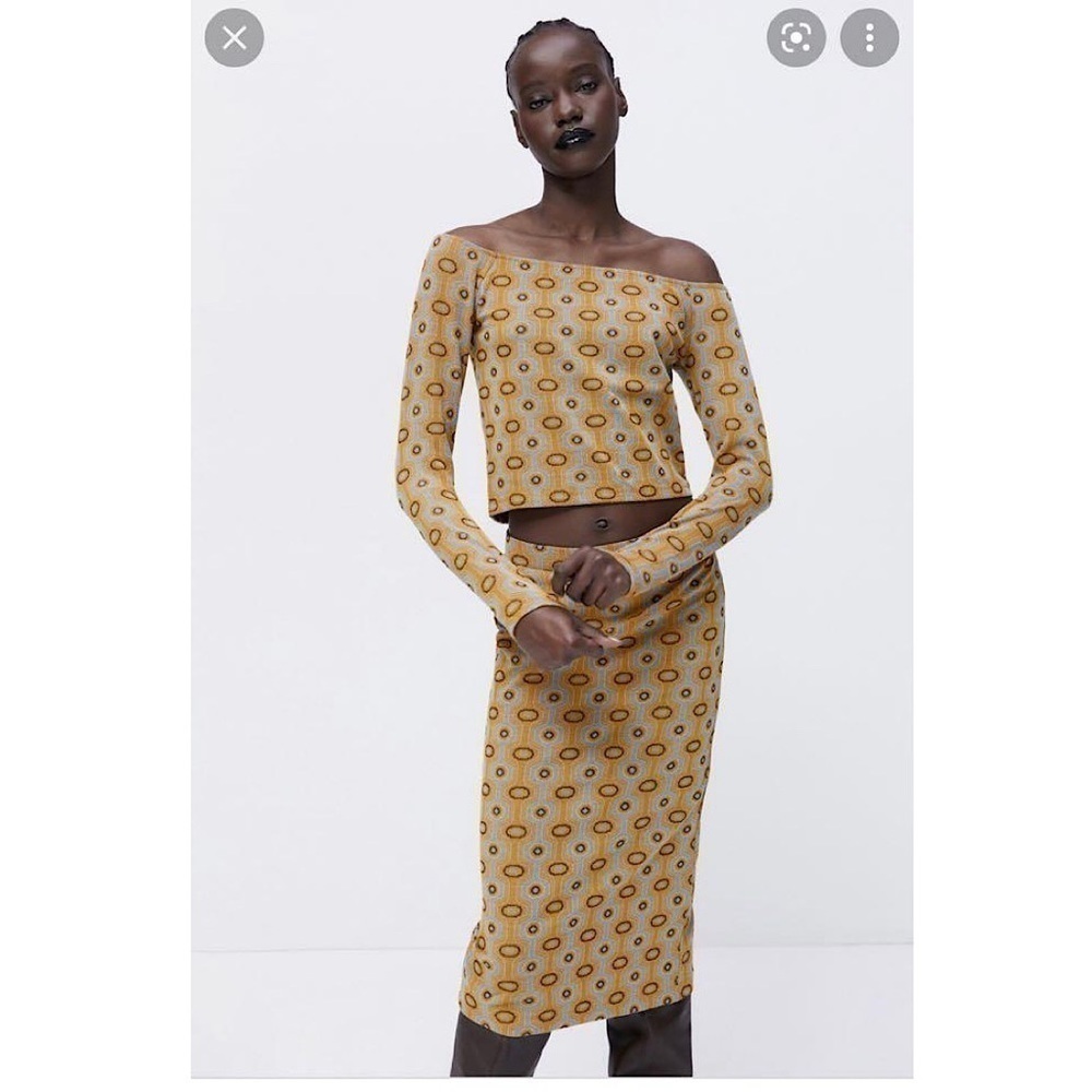 ZARA-JACQUARD Printed Off Shoulder Top (Size:Small)